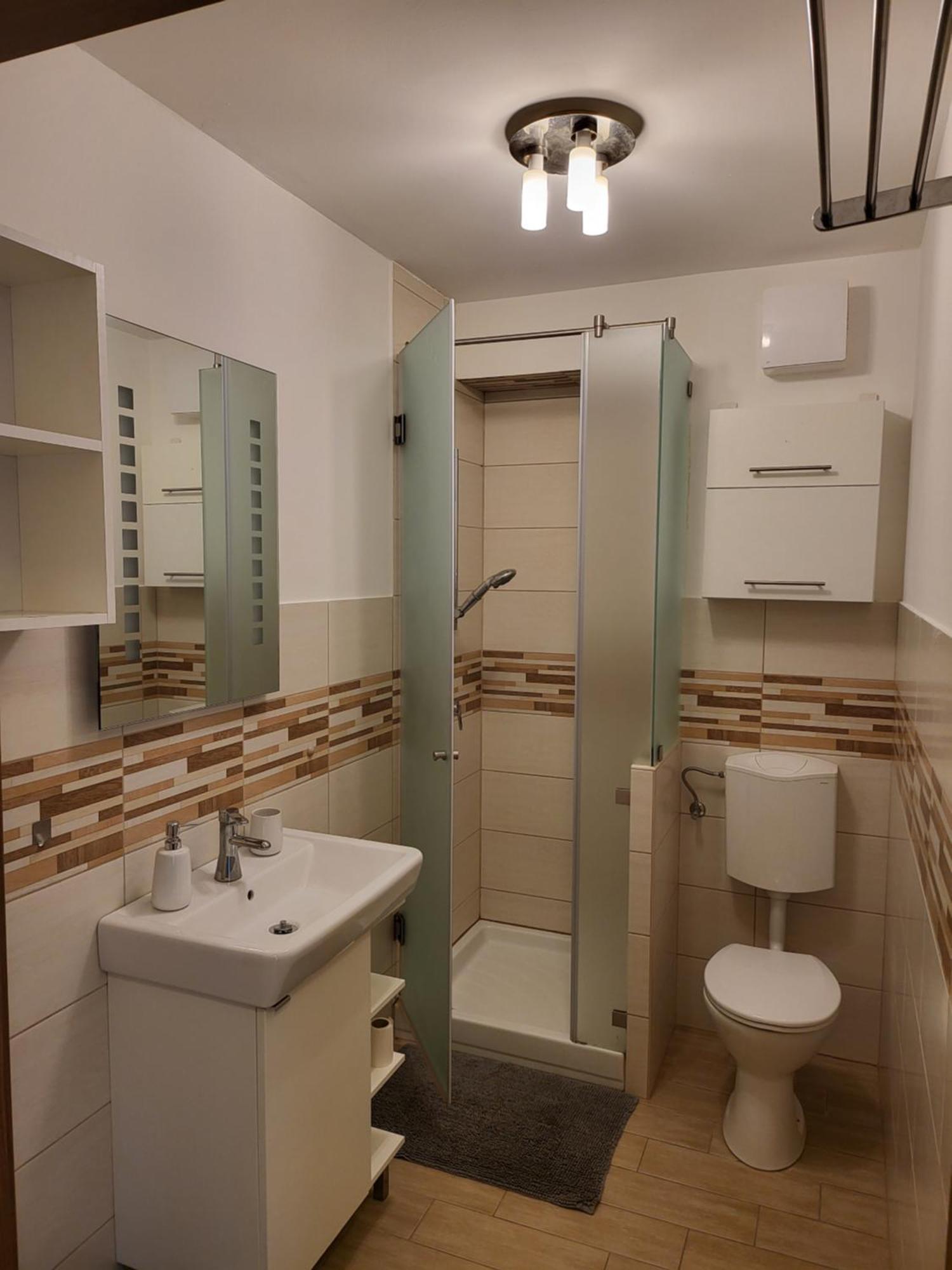 Triangol Apartman: Fuerdo, Belvaros, Egyetem Gyor Luaran gambar