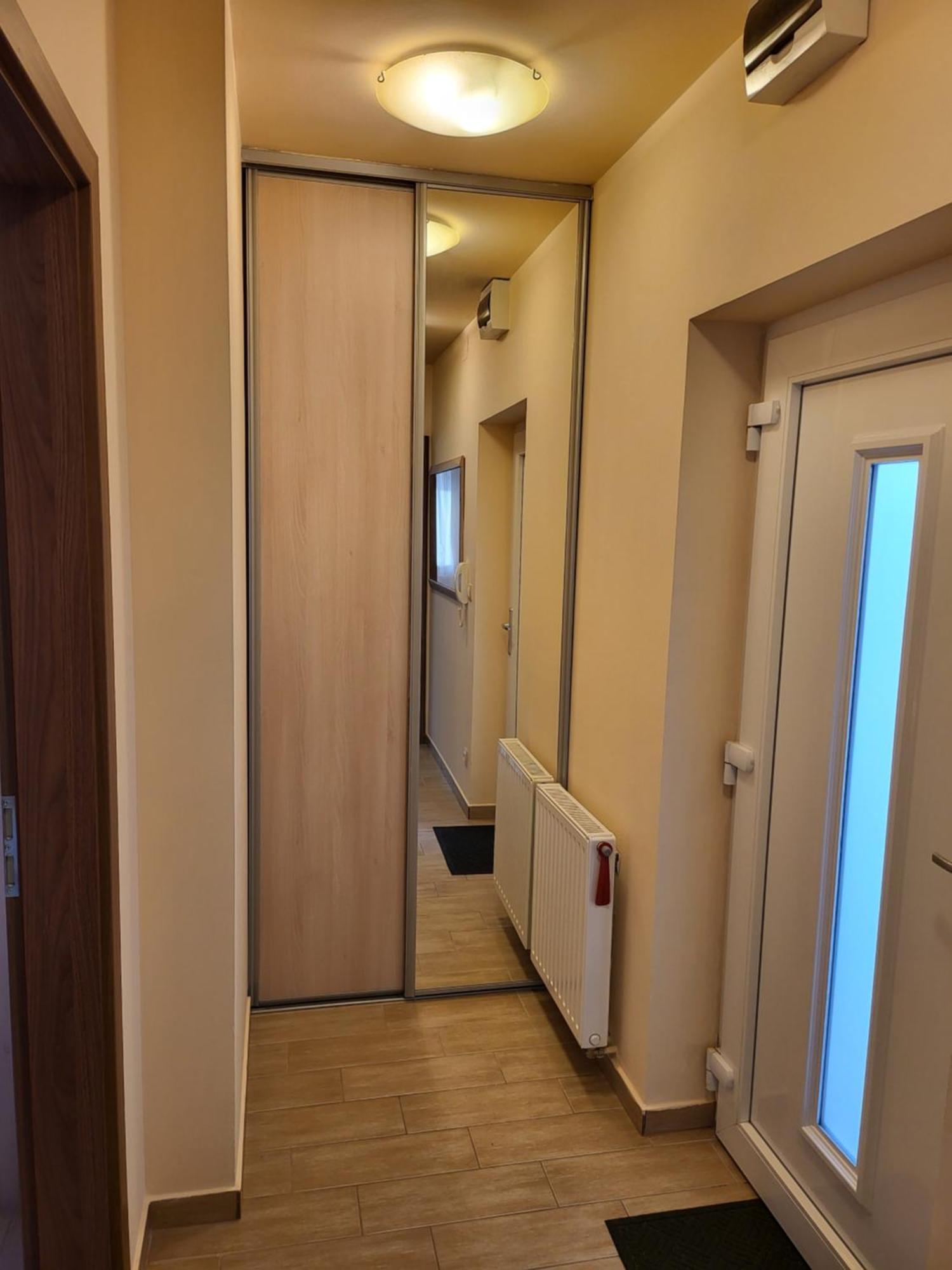 Triangol Apartman: Fuerdo, Belvaros, Egyetem Gyor Luaran gambar